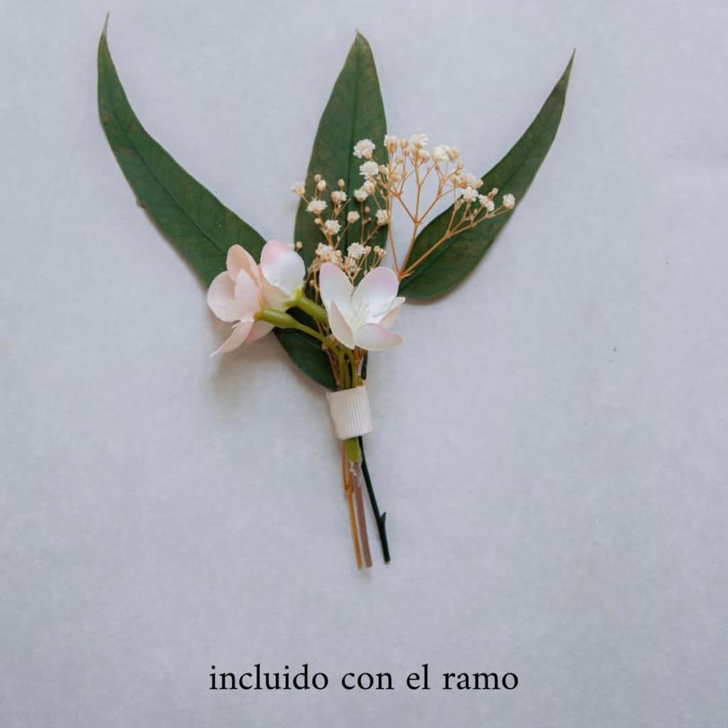 RAMO CAROLA tulipanes blancos